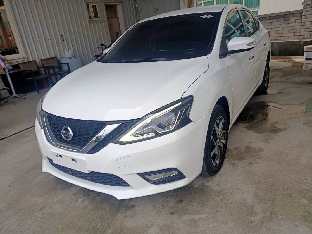 NISSAN SENTRA  1.8