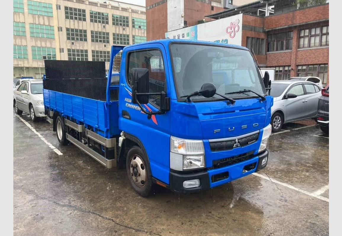 MITSUBISHI CANTER(5)