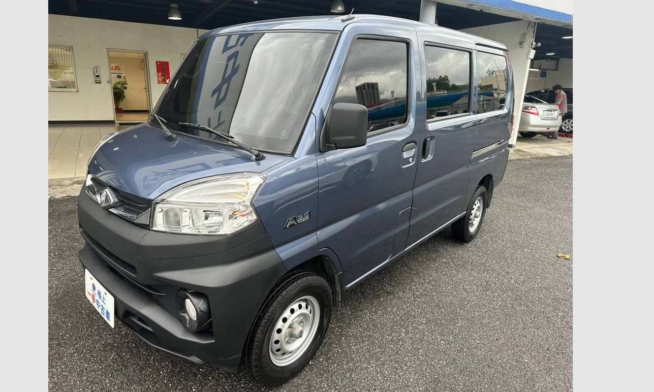 MITSUBISHI VERYCA A180