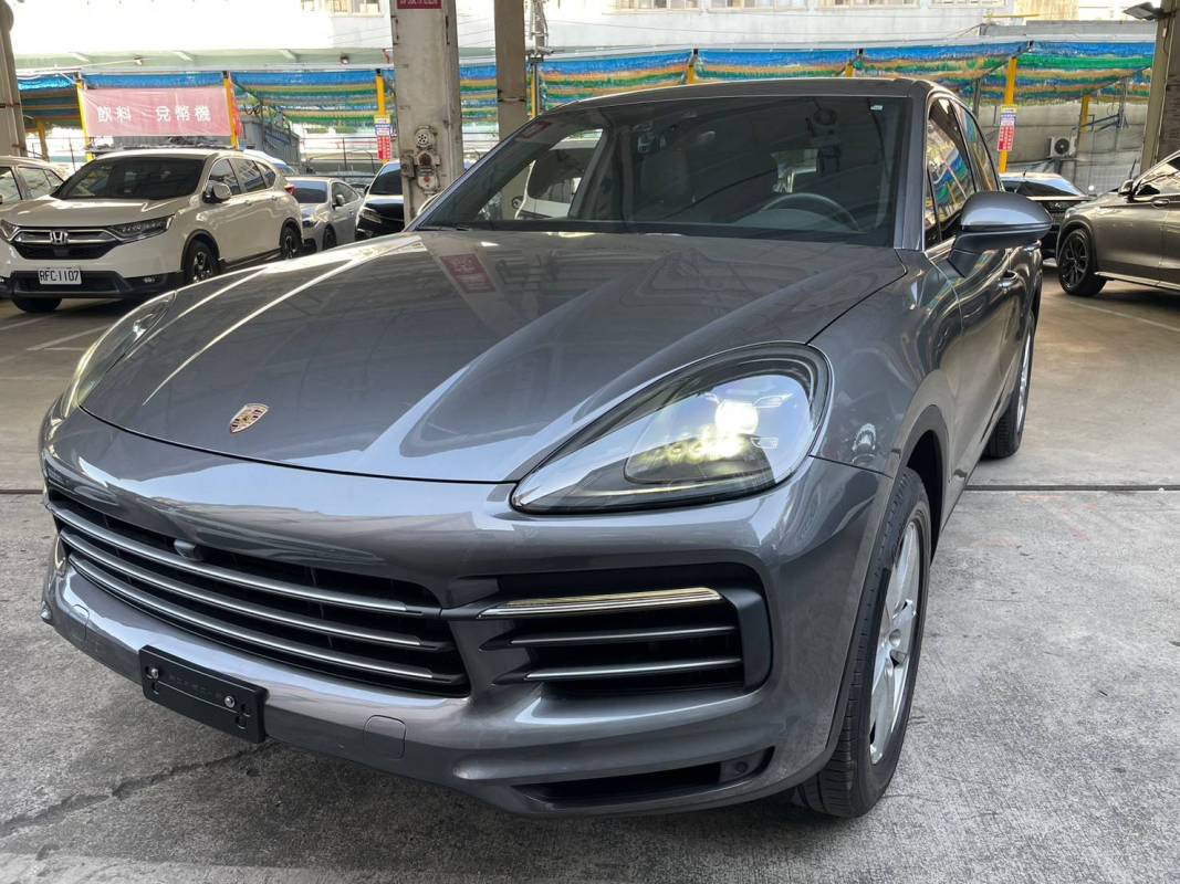 PORSCHE CAYENNE